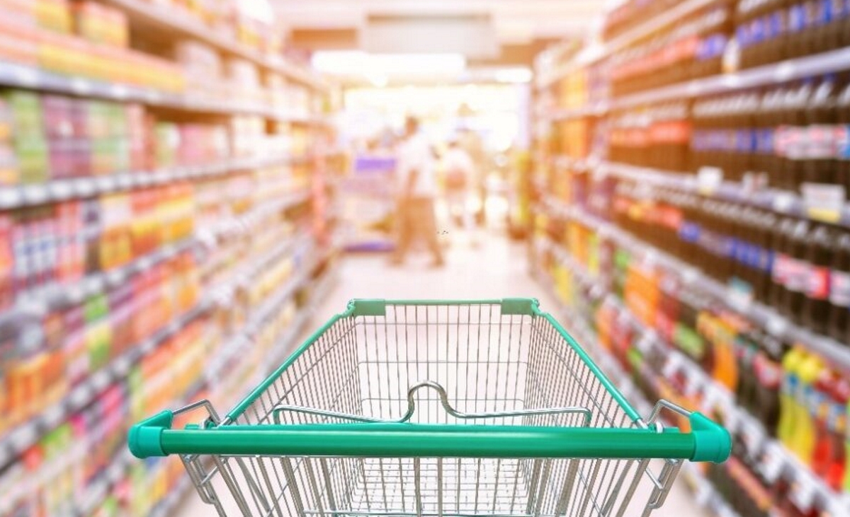8 dicas para economizar no supermercado com a queda da inflação