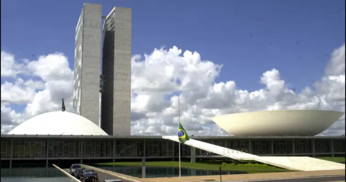 Os super salários do governo que não precisam de concurso público