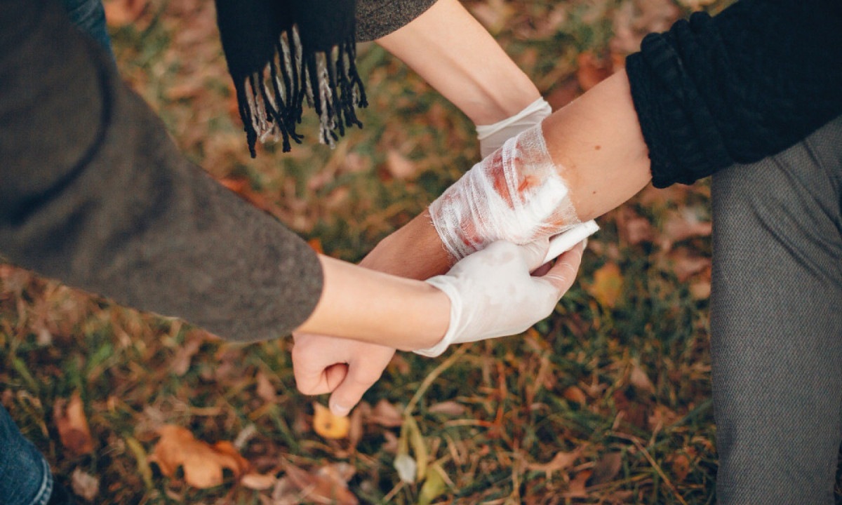 Infecção óssea: 5 sinais silenciosos que o seu corpo pode estar dando