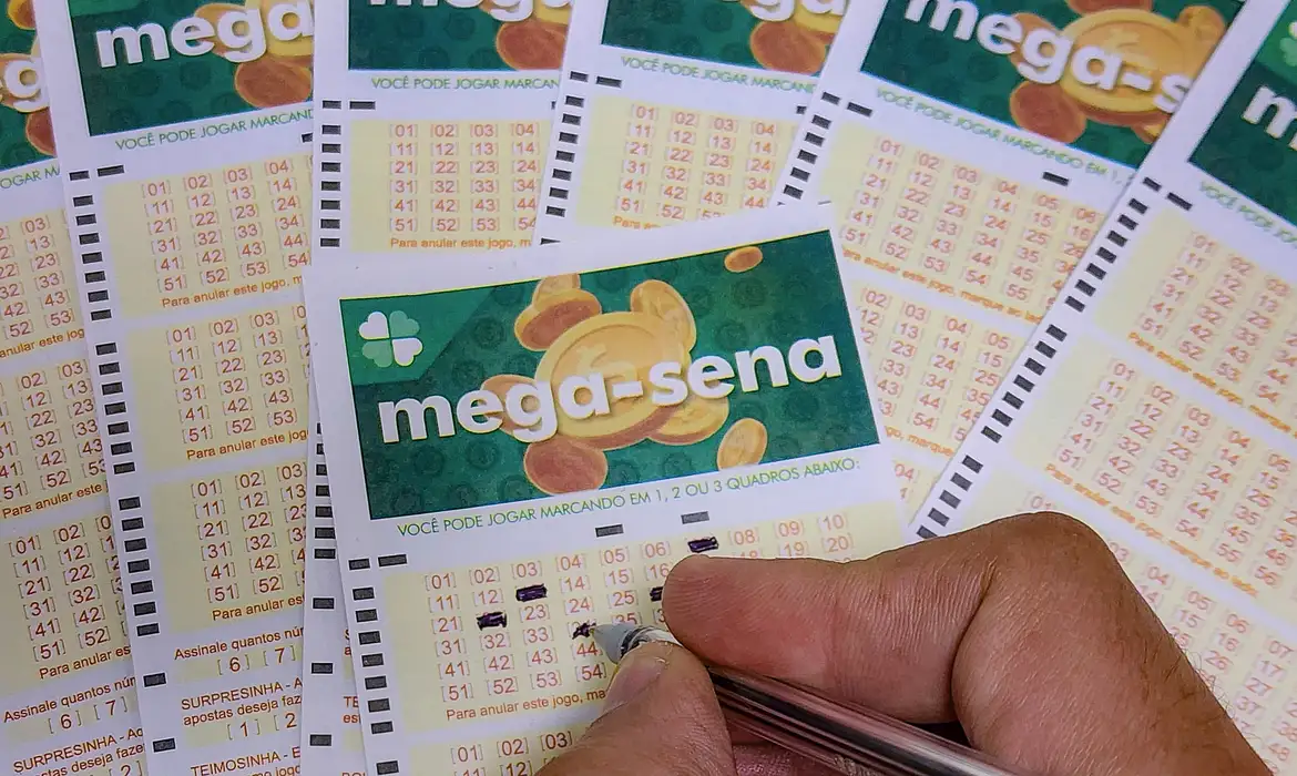 5 erros financeiros que milionários da Mega-Sena não podem cometer