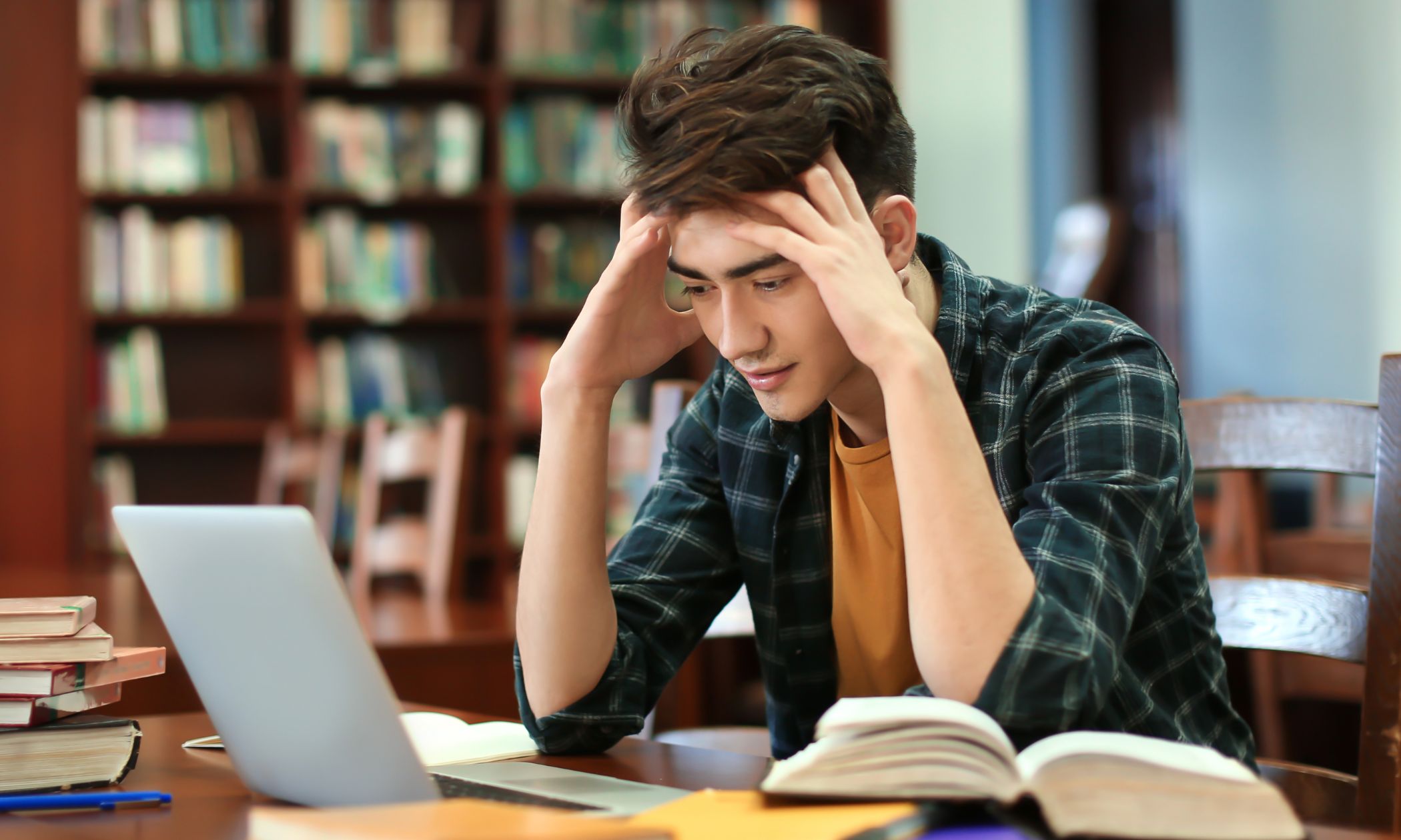 Como cuidar da saúde mental enquanto estuda para um concurso público