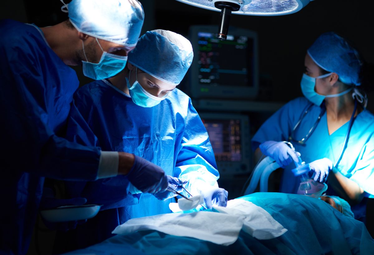 Saiba as diferenças do sistema dos transplantes de órgãos no Brasil e em outros países.