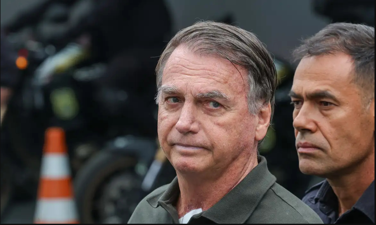 Qual o valor da aposentadoria que Bolsonaro pode perder sem a patente