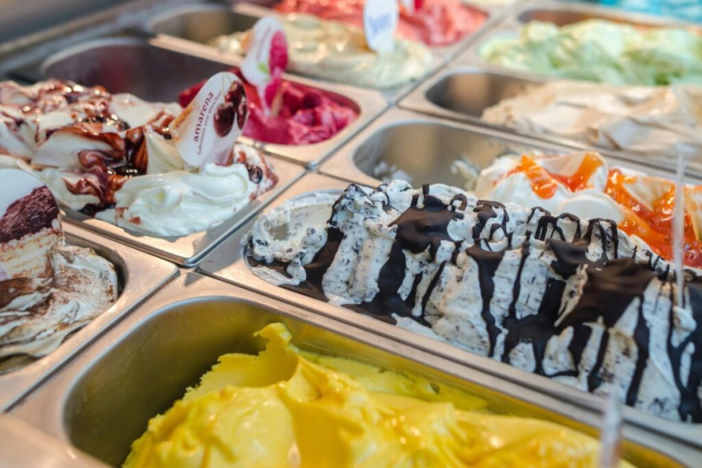 O gelato artesanal italiano utiliza mais leite e menos creme de leite