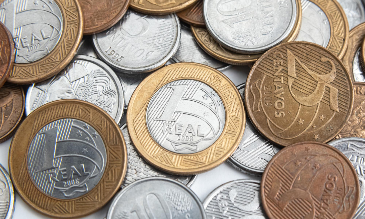 A inflação caiu, mas os preços no mercado não? Entenda essa diferença