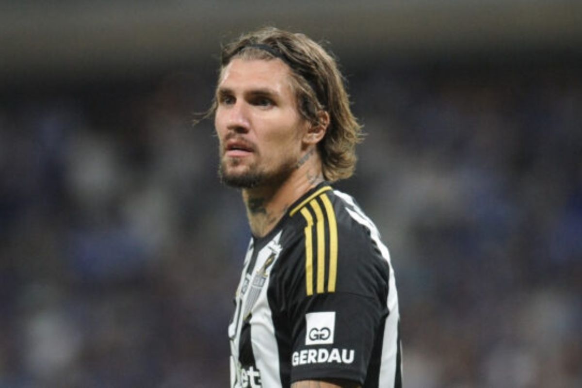 Lyanco durante Cruzeiro x Atlético no Mineirão